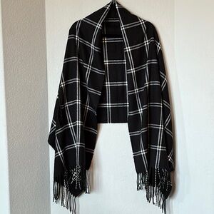 Mud Pie Black White Plaid Shawl Wrap Fringe Arm Slits